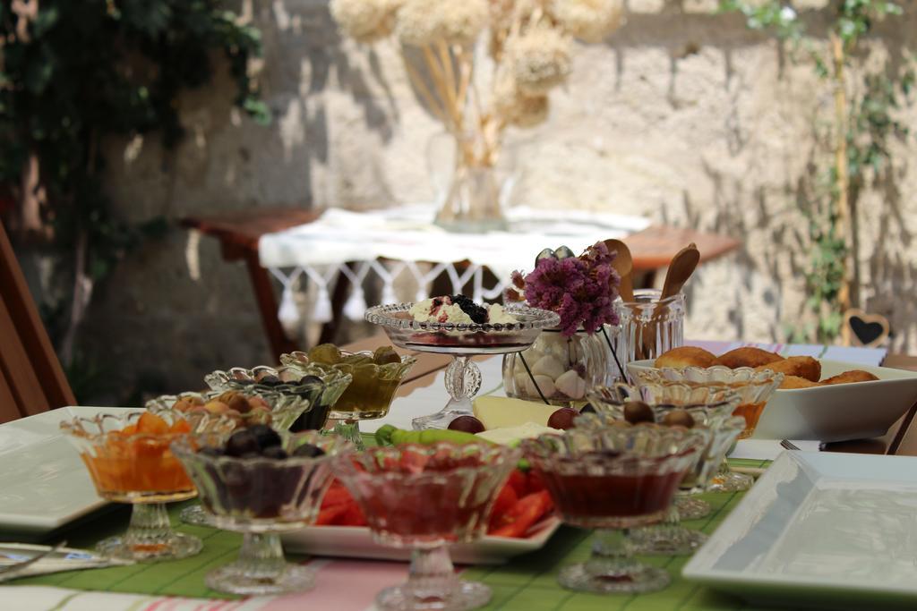 Lilyum Alacati - Tas Ev Bagian luar foto